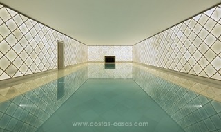 Unique palatial mansion for sale on the Golden Mile, Marbella. Incredible price reduction! 26