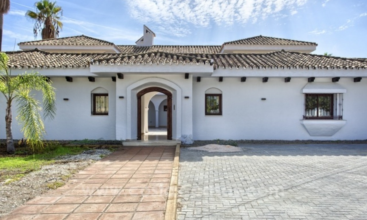 Modern Andalusian style villa for sale in Nueva Andalucia, Marbella 3
