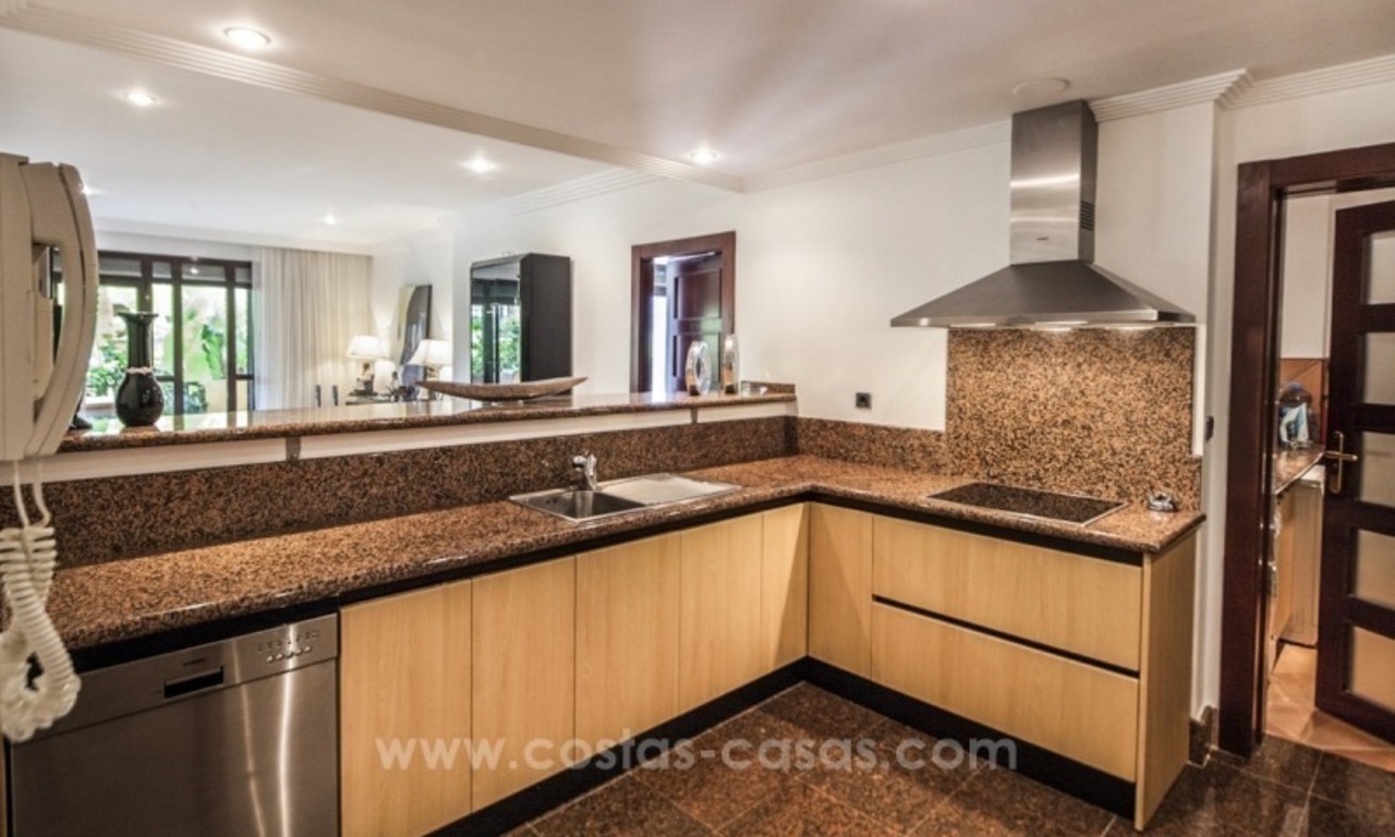 Luxury apartment for sale in Puerto Banus, Marbella 5