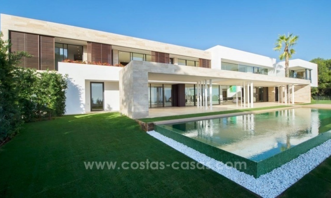 Modern newly built contemporary villa for sale on the Golden Mile, Sierra Blanca, Marbella 1