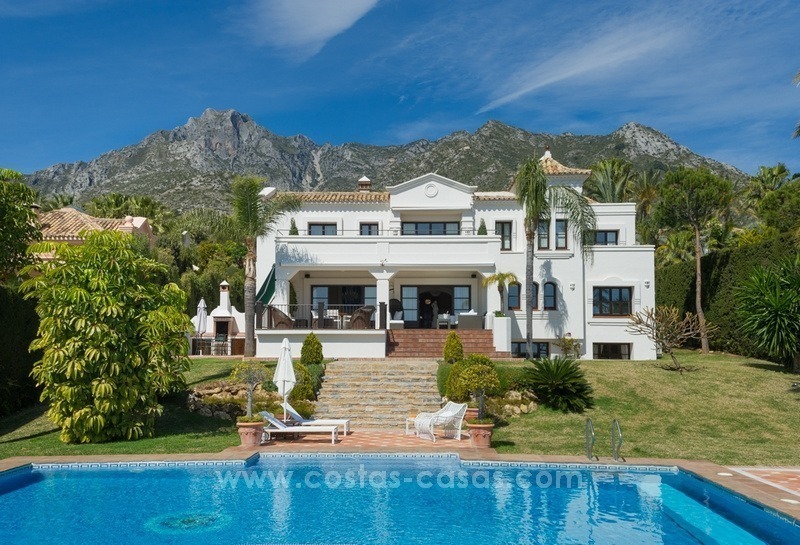 For sale in Marbella: Superb Sierra Blanca Villa with Guest Villa & Tennis Court