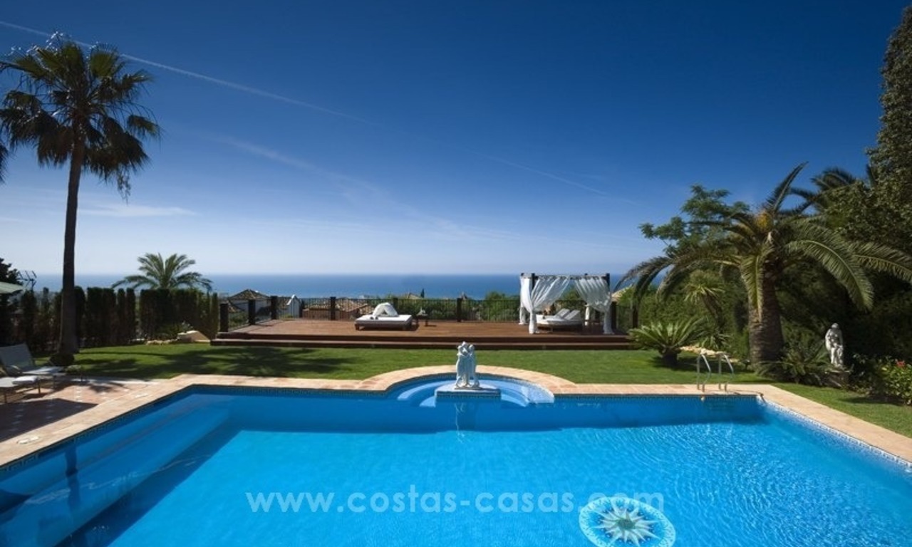 For sale in Marbella: Superb Sierra Blanca Villa with Guest Villa & Tennis Court 11