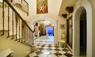 For sale in Marbella: Superb Sierra Blanca Villa with Guest Villa & Tennis Court 31