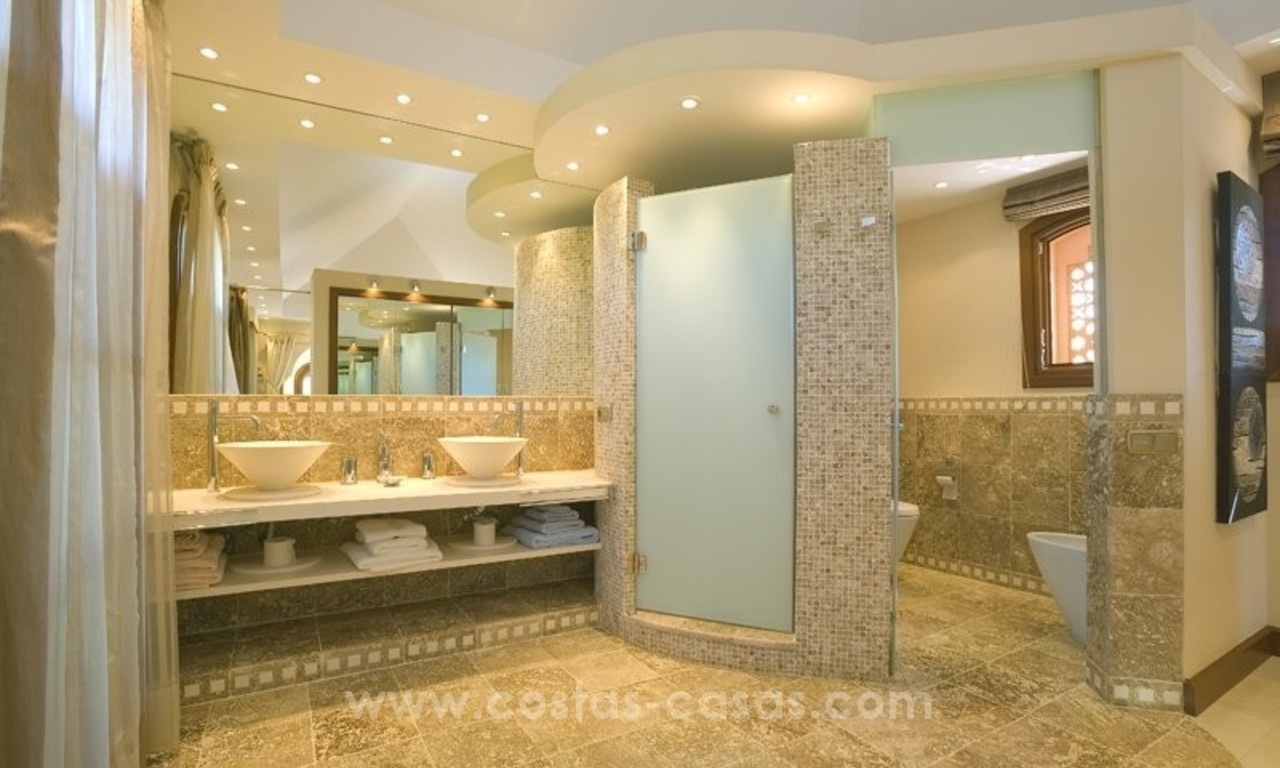 For sale in Marbella: Superb Sierra Blanca Villa with Guest Villa & Tennis Court 39