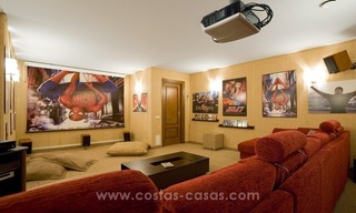 For sale in Marbella: Superb Sierra Blanca Villa with Guest Villa & Tennis Court 42