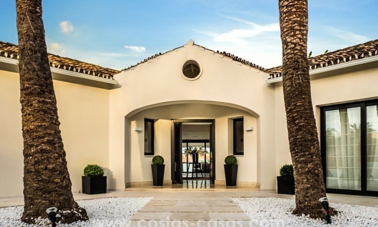 Front Line Golf Refurbished Villa for sale in Los Naranjos Golf, Nueva Andalucía, Marbella 0