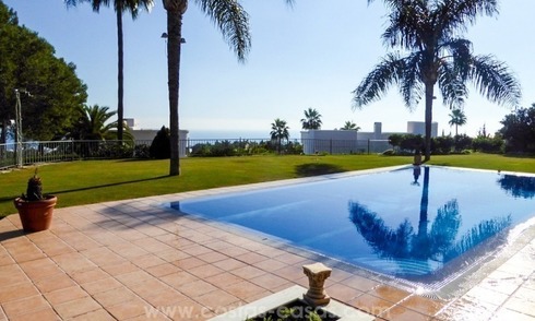  Fabulous Sea View Villa for sale in Altos Reales, Golden Mile, Marbella 
