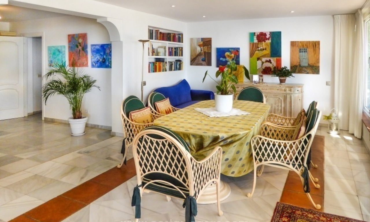  Fabulous Sea View Villa for sale in Altos Reales, Golden Mile, Marbella 14