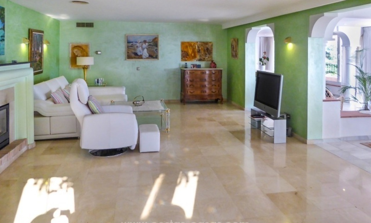  Fabulous Sea View Villa for sale in Altos Reales, Golden Mile, Marbella 15
