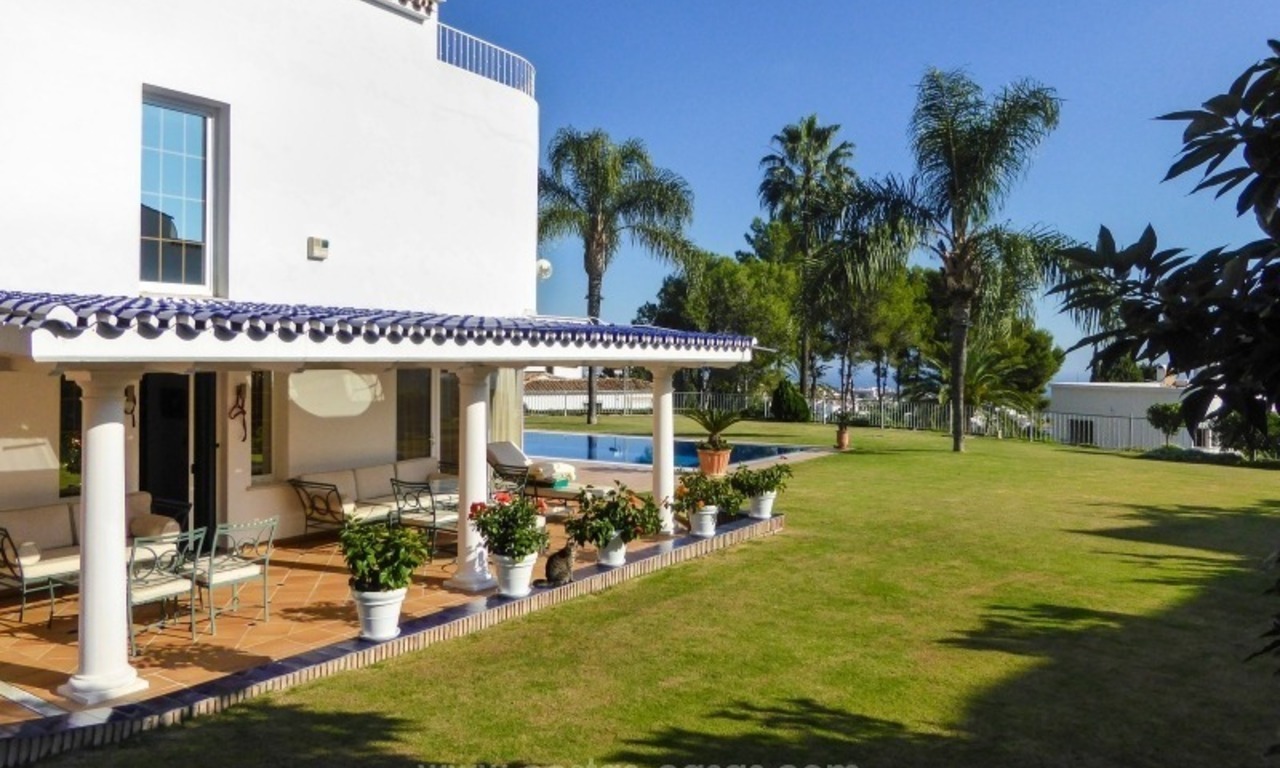  Fabulous Sea View Villa for sale in Altos Reales, Golden Mile, Marbella 9