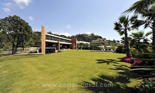 Ultra Modern Designer Villa for sale in Benahavis - Marbella 13