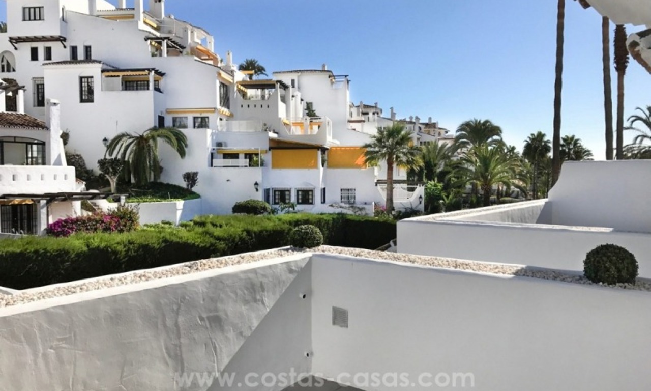 Renovated apartments for sale in the heart of Nueva Andalucía, Marbella 2