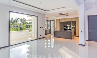 Modern designer Beach Side and golf villas for sale in Guadalmina, Marbella. Ready to move in. 29014 