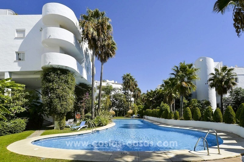 Apartments and penthouses for sale in the center of the Golden Mile, just minutes from the center of Marbella