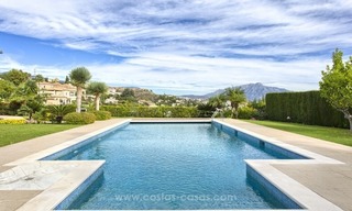 Villa with Panoramic views on the New Golden Mile, Marbella - Estepona 6