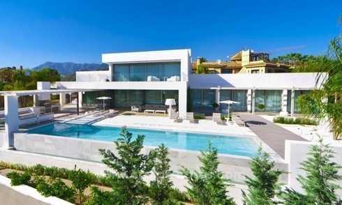 Modern Stunning Designer Beach Side Villa for sale in Marbella East 