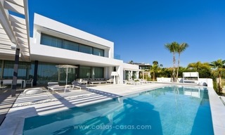 Modern Stunning Designer Beach Side Villa for sale in Marbella East 3