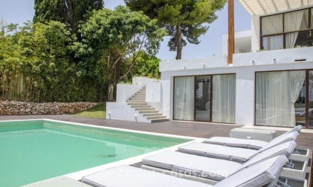 Renovated Modern villa for sale on the Golden Mile, Marbella 3