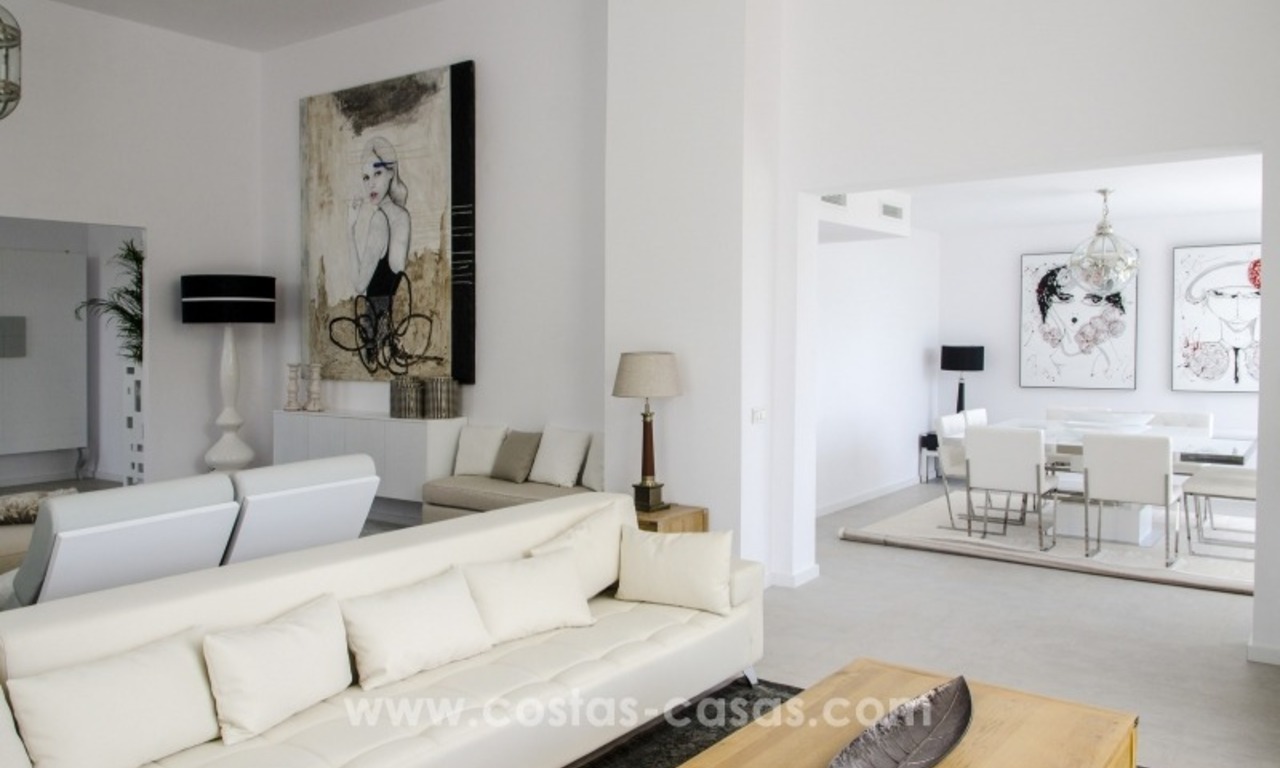 Renovated Modern villa for sale on the Golden Mile, Marbella 16