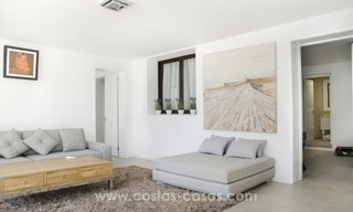 Renovated Modern villa for sale on the Golden Mile, Marbella 24
