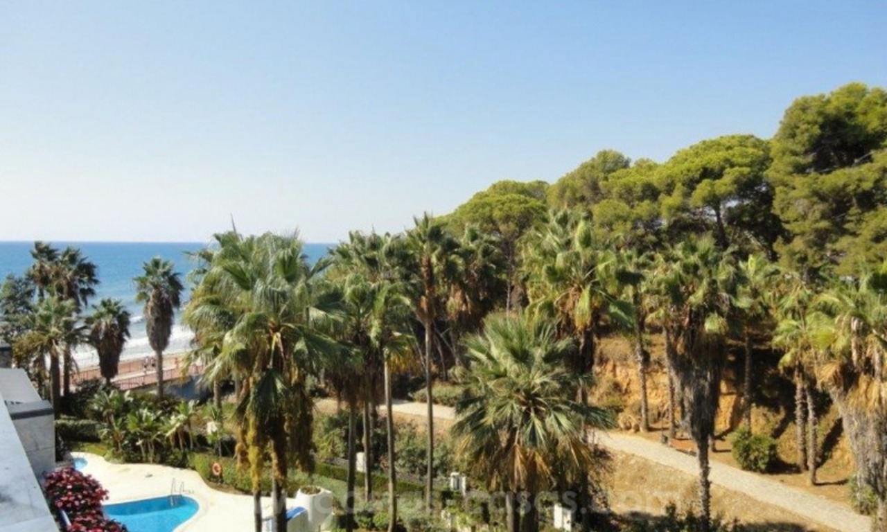For Sale Apartment in Gran Marbella: frontline beach complex 1