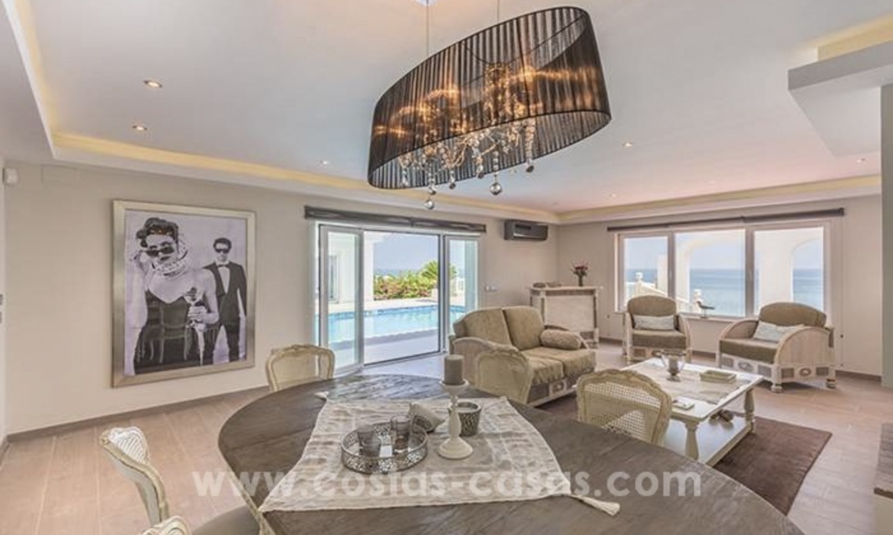 Beachfront luxury villa for sale in Mijas-Costa, Costa del Sol 7