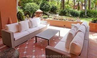 Beautiful luxury apartment for sale near Puerto Banús in Nueva Andalucía, Marbella 1