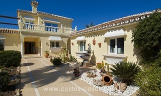 Immaculate second line beach villa for sale with sea views in Marbella East 2