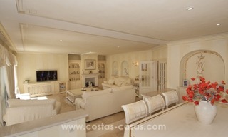 Immaculate second line beach villa for sale with sea views in Marbella East 16