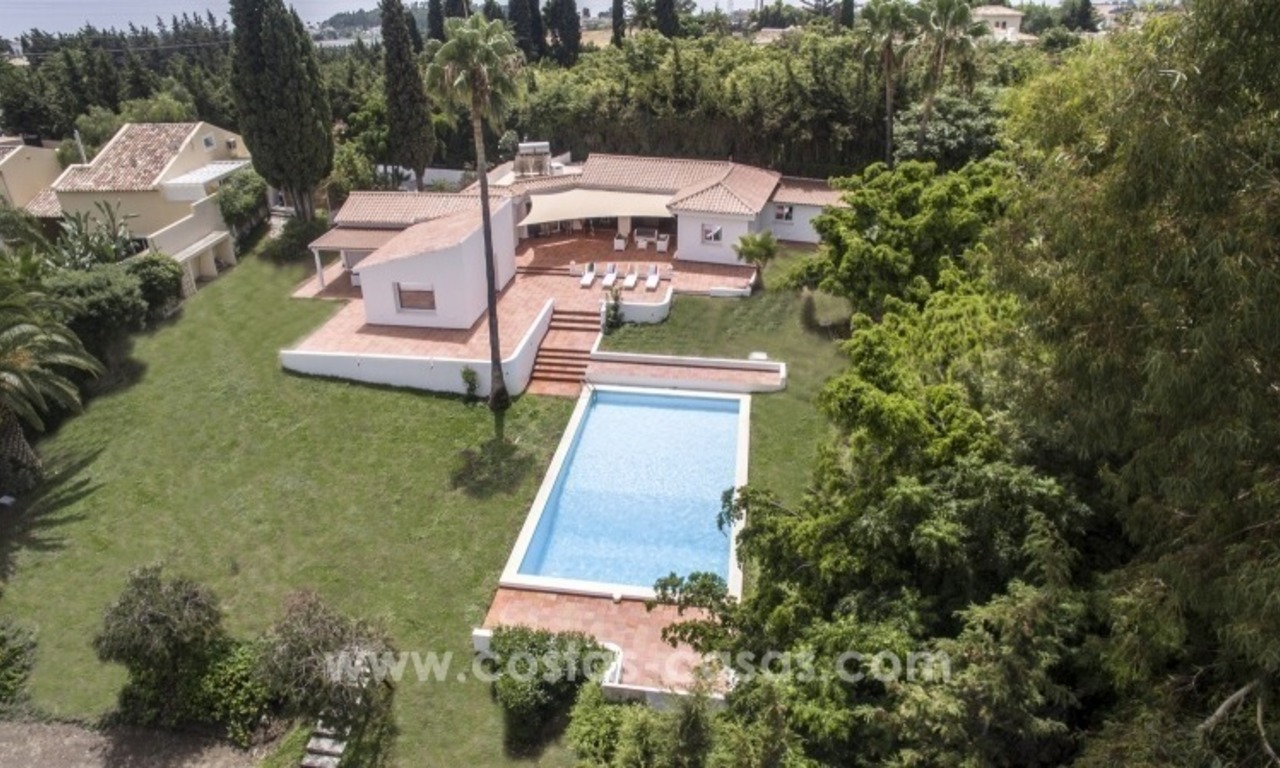 Very private renovated villa for sale on the New Golden Mile, Marbella - Estepona 2