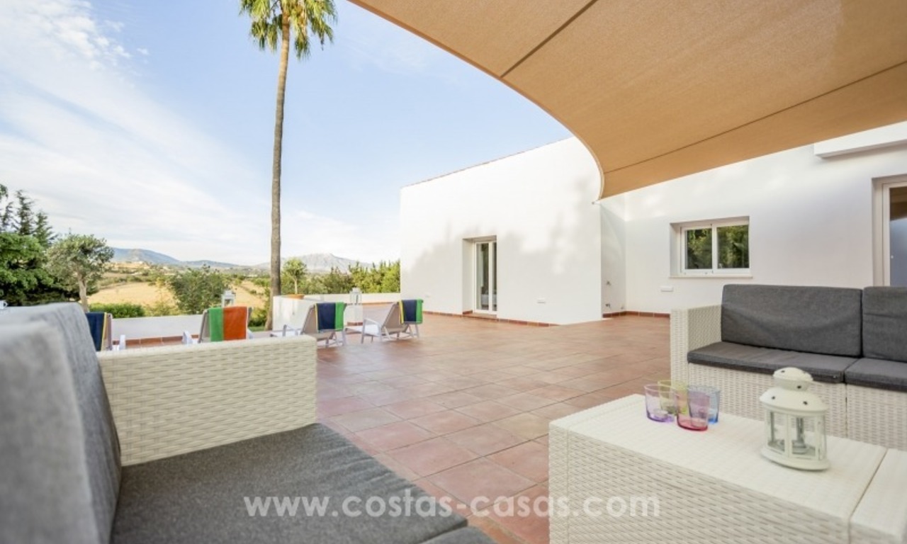 Very private renovated villa for sale on the New Golden Mile, Marbella - Estepona 7