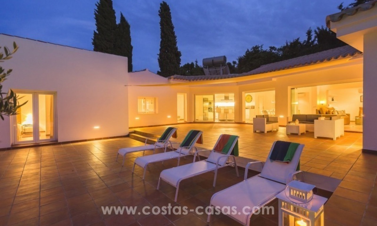 Very private renovated villa for sale on the New Golden Mile, Marbella - Estepona 11