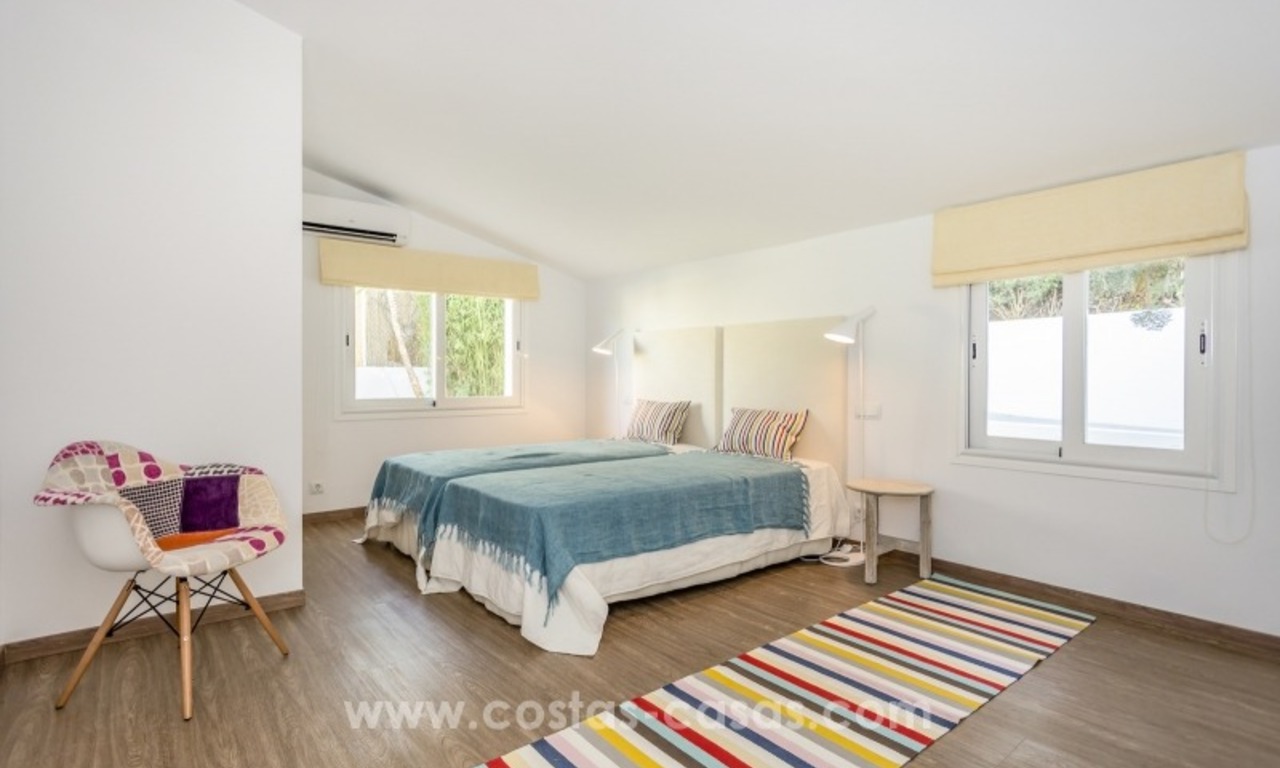 Very private renovated villa for sale on the New Golden Mile, Marbella - Estepona 23