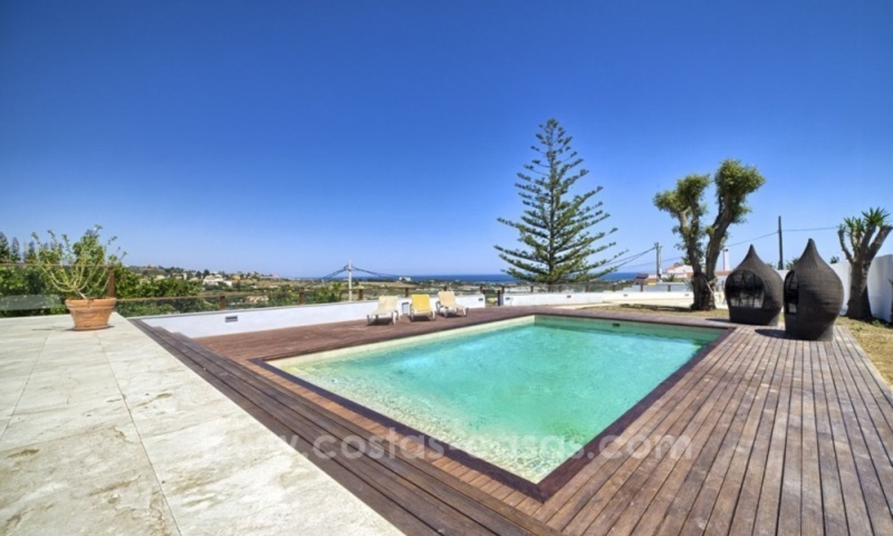 Contemporary renovated villa for sale, New Golden Mile, Marbella - Estepona 2