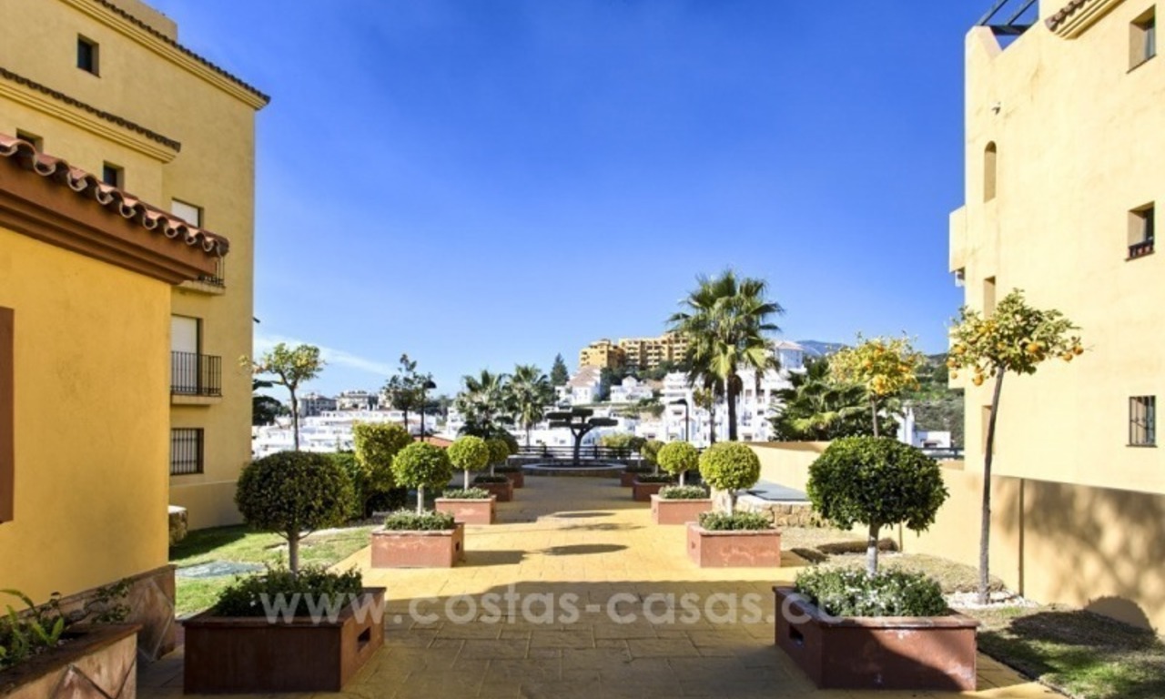 Bargain apartment for sale, New Golden Mile, Marbella - Estepona 6