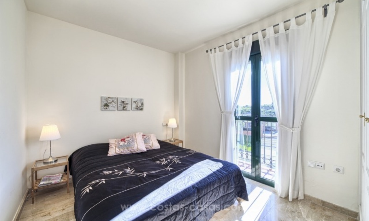Bargain apartment for sale, New Golden Mile, Marbella - Estepona 16