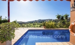 Bargain. Beautiful villa with sea and golf views for sale in Benahavís - Marbella 2