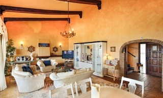 Bargain Front Line Beach Villa for sale in Estepona, Costa del Sol 6