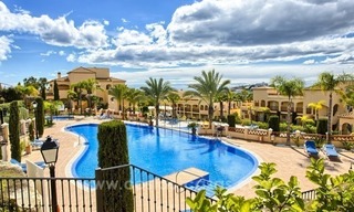 Spacious frontline golf apartment for sale in Estepona - Benahavis – Marbella 14