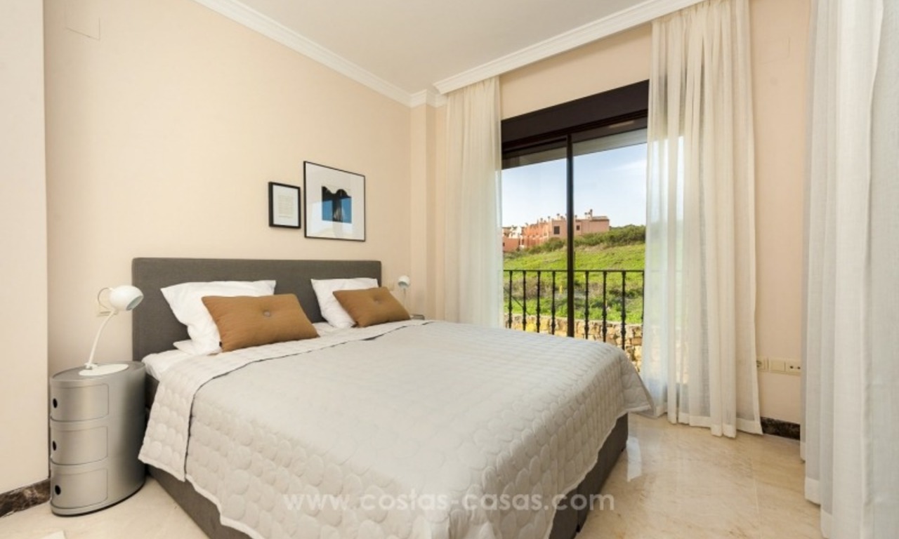 First line golf villas for sale in Estepona, Costa del Sol 8