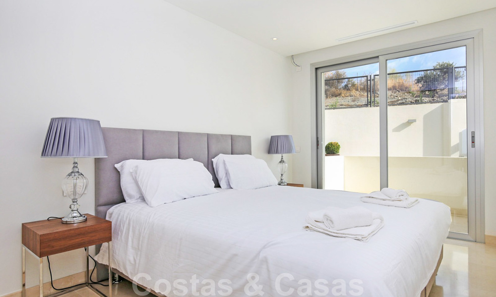 Modern design apartments with private pool for sale in boutique complex in Nueva Andalucia in Marbella 28748