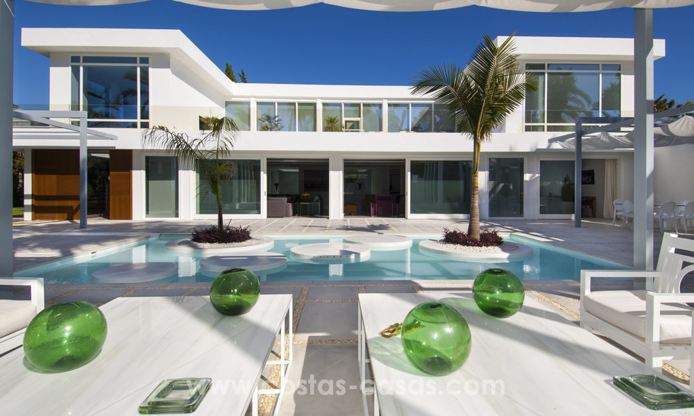 Beach Side Modern Contemporary Design Villa for sale in Guadalmina Baja, Marbella. 27675