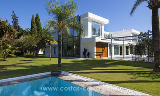 Beach Side Modern Contemporary Design Villa for sale in Guadalmina Baja, Marbella. 27676 