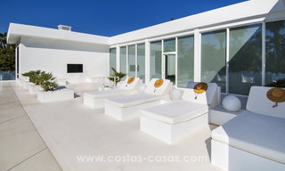 Beach Side Modern Contemporary Design Villa for sale in Guadalmina Baja, Marbella. 27704 