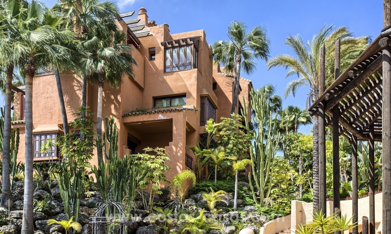 Large luxury apartment for sale close to Puerto Banus in Nueva Andalucia, Marbella 4