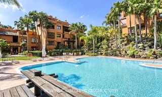 Large luxury apartment for sale close to Puerto Banus in Nueva Andalucia, Marbella 8