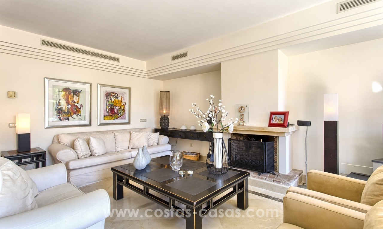 Large luxury apartment for sale close to Puerto Banus in Nueva Andalucia, Marbella 13