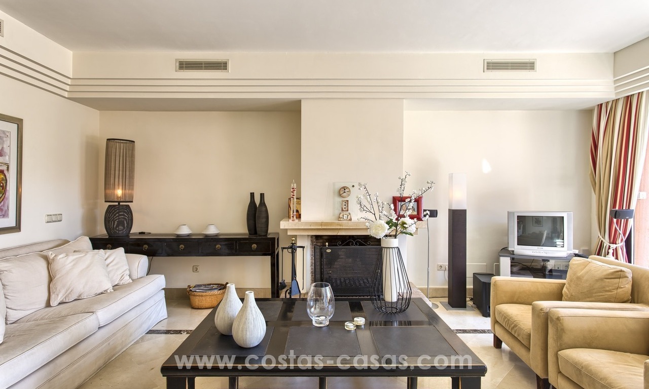 Large luxury apartment for sale close to Puerto Banus in Nueva Andalucia, Marbella 14
