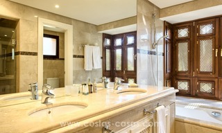 Large luxury apartment for sale close to Puerto Banus in Nueva Andalucia, Marbella 31