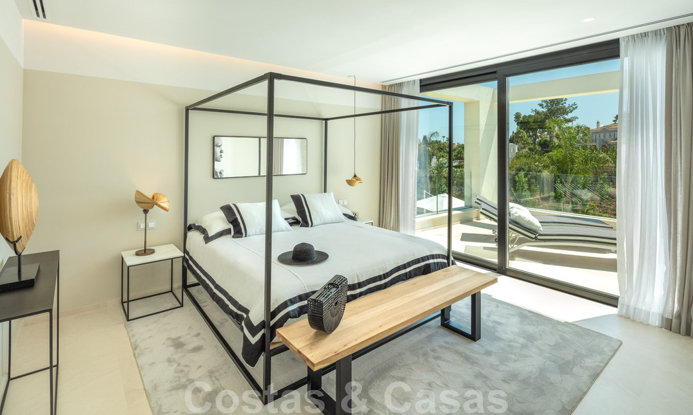 New modern villa in the heart of the golf valley, Nueva Andalucía, Marbella 28938